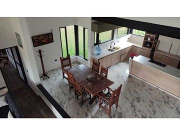 VENDO FINCA 10 MIL MTS UNIDAD CERRADA VIA A LA CEJA CH