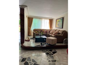 Venta de casa con aparta-estudio conjunto cerrado Postobón-Santa Marta