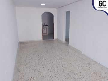 Se vende casa duplex barrio los almendros