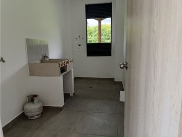 VENTA HERMOSA CASA PARA ESTRENAR EN CONDOMINIO COMBIA PEREIRA