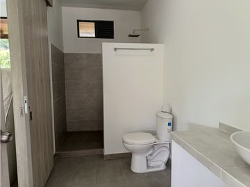 VENTA HERMOSA CASA PARA ESTRENAR EN CONDOMINIO COMBIA PEREIRA