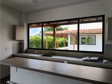 VENTA HERMOSA CASA PARA ESTRENAR EN CONDOMINIO COMBIA PEREIRA