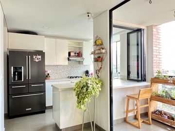 VENTA APARTAMENTO LOMA DE LAS BRUJAR