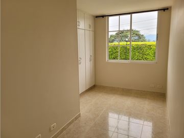 VENTA AMPLIA CASA CAMPESTRE SECTOR VIA PEREIRA- ARMENIA