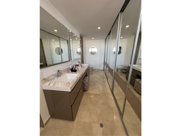 SE VENDE APARTAMENTO EN EL BOULEVARD DE LA CARRERA 51 EN BARRANQUILLA