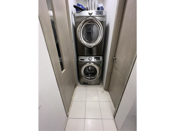 SE VENDE APARTAMENTO EN EL BOULEVARD DE LA CARRERA 51 EN BARRANQUILLA
