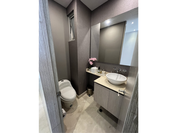 SE VENDE APARTAMENTO EN EL BOULEVARD DE LA CARRERA 51 EN BARRANQUILLA