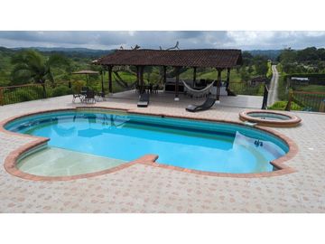 VENTA FINCA CON PISCINA SECTOR ULLOA VALLE