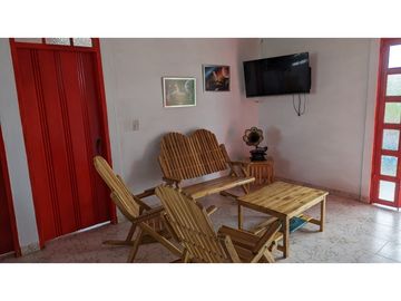 VENTA FINCA CON PISCINA SECTOR ULLOA VALLE