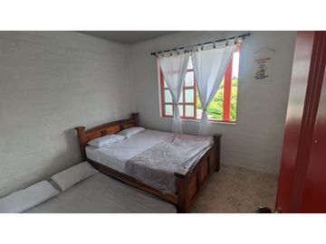 VENTA FINCA CON PISCINA SECTOR ULLOA VALLE