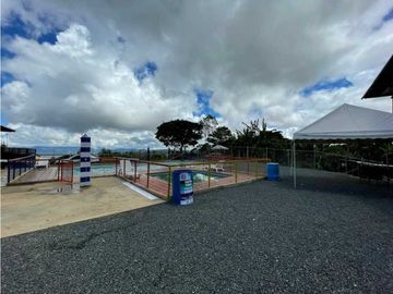 Estadero en venta en DAGUA valle