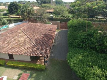 Hermosa finca de 6.400m2 en venta / permuta Rozo Valle Colombia
