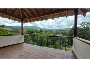 Vendo Casa Campestre en Fizebad, El Retiro Antioquia