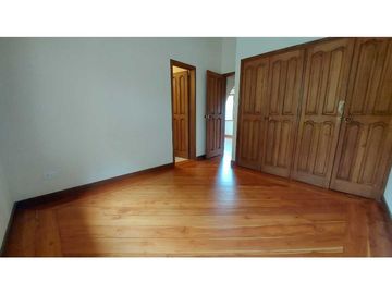 Vendo Casa Campestre en Fizebad, El Retiro Antioquia