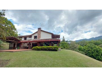 Vendo Casa Campestre en Fizebad, El Retiro Antioquia