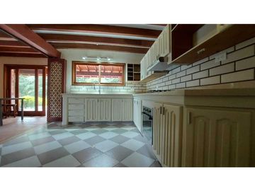 Vendo Casa Campestre en Fizebad, El Retiro Antioquia