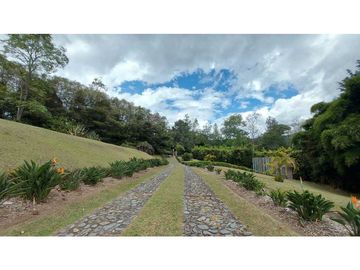 Vendo Casa Campestre en Fizebad, El Retiro Antioquia