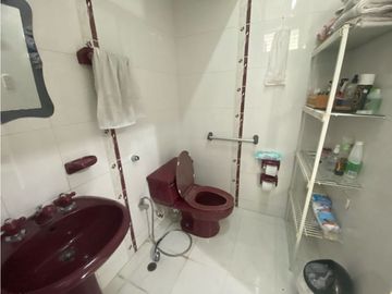 Se vende - permuta casa amplia de una planta Barrio Obrero Palmira