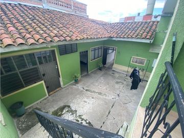Se vende - permuta casa amplia de una planta Barrio Obrero Palmira