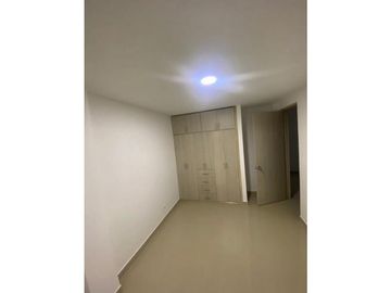Se vende casa de dos pisos más terraza Barrio El Bosque Palmira Valle