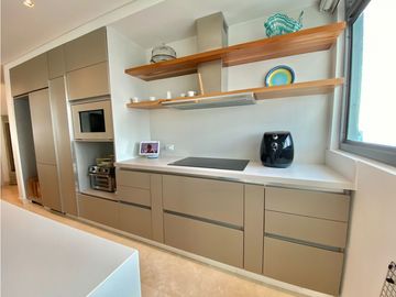 VENTA Apartamento en Castillogrande, Edificio Positano