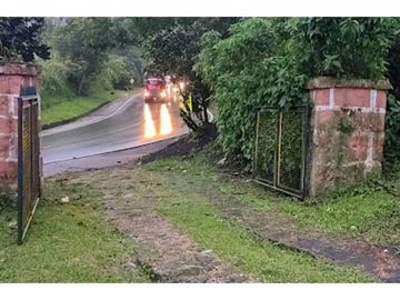 FINCA A BORDE CARRETERA_ EN VENTA _SASAIMA