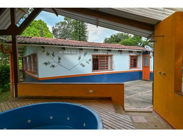 FINCA A BORDE CARRETERA_ EN VENTA _SASAIMA