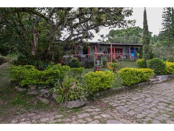 FINCA A BORDE CARRETERA_ EN VENTA _SASAIMA