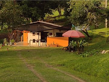 FINCA 11.8 HAS EN VENTA SASAIMA VILLETA