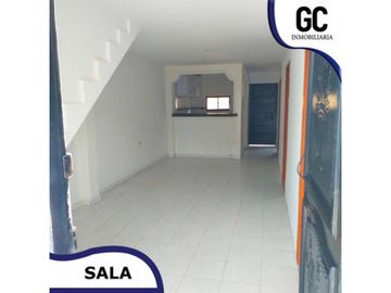 Se vende casa de 2 pisos / Ciudadela metropolitana Soledad