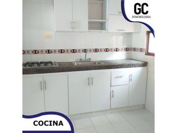 Se vende casa de 2 pisos / Ciudadela metropolitana Soledad
