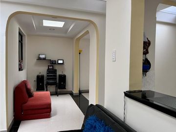 VENTA AMPLIA CASA SECTOR LA PRADERA - DOSQUEBRADAS