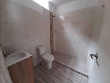 Barrio Fátima - Casa con terraza remodelada en venta Palmira Valle