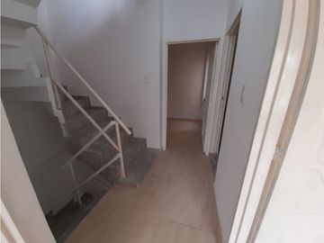 Barrio Fátima - Casa con terraza remodelada en venta Palmira Valle
