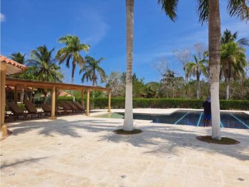 En Cartagena Vendo excelente casa estilo campestre Terranova de indias