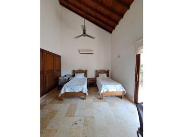 En Cartagena Vendo excelente casa estilo campestre Terranova de indias