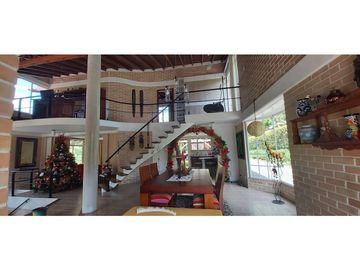 VENTA CASA CAMPESTRE CON HERMOSA VISTA TRIBUNAS PEREIRA