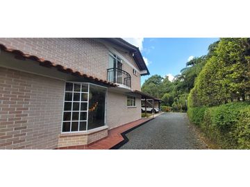 VENTA CASA CAMPESTRE CON HERMOSA VISTA TRIBUNAS PEREIRA