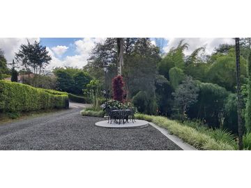 VENTA CASA CAMPESTRE CON HERMOSA VISTA TRIBUNAS PEREIRA
