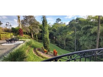 VENTA CASA CAMPESTRE CON HERMOSA VISTA TRIBUNAS PEREIRA