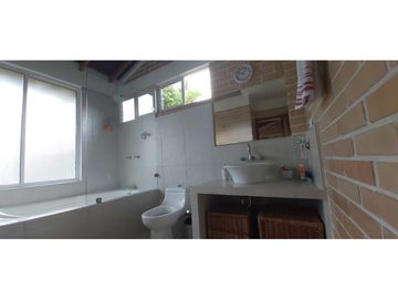 VENTA CASA CAMPESTRE CON HERMOSA VISTA TRIBUNAS PEREIRA