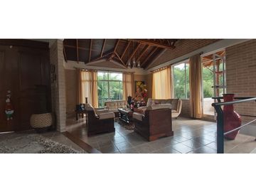 VENTA CASA CAMPESTRE CON HERMOSA VISTA TRIBUNAS PEREIRA