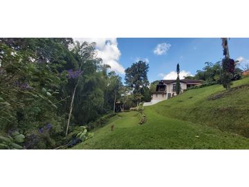 VENTA CASA CAMPESTRE CON HERMOSA VISTA TRIBUNAS PEREIRA