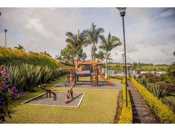 VENTA HERMOSA CASA CAMPESTRE - SECTOR TRIBUNAS VIA ARMENIA - PEREIRA