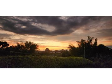 VENTA HERMOSA CASA CAMPESTRE - SECTOR TRIBUNAS VIA ARMENIA - PEREIRA