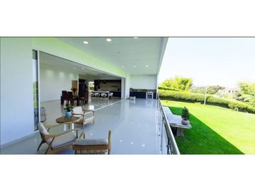 VENTA HERMOSA CASA CAMPESTRE - SECTOR TRIBUNAS VIA ARMENIA - PEREIRA