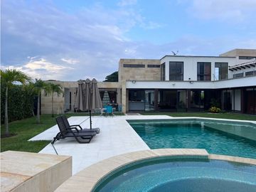 Casa campestre en condominio cerrado en venta Rozo Valle Colombia