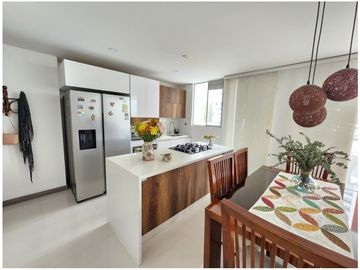 Apartamento en venta en Itagüí - Suramérica