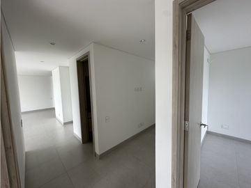 Se Vende Apartasuite Campestre Condominio Lagos De Iraka