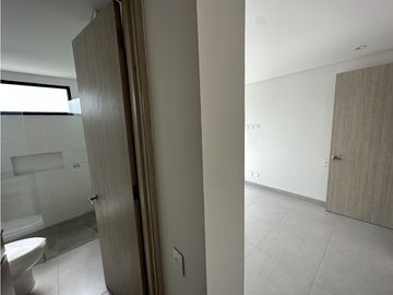 Se Vende Apartasuite Campestre Condominio Lagos De Iraka